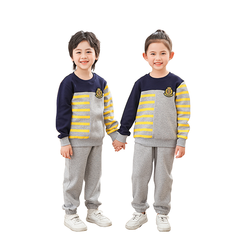 幼儿园园服　秋冬运动服88