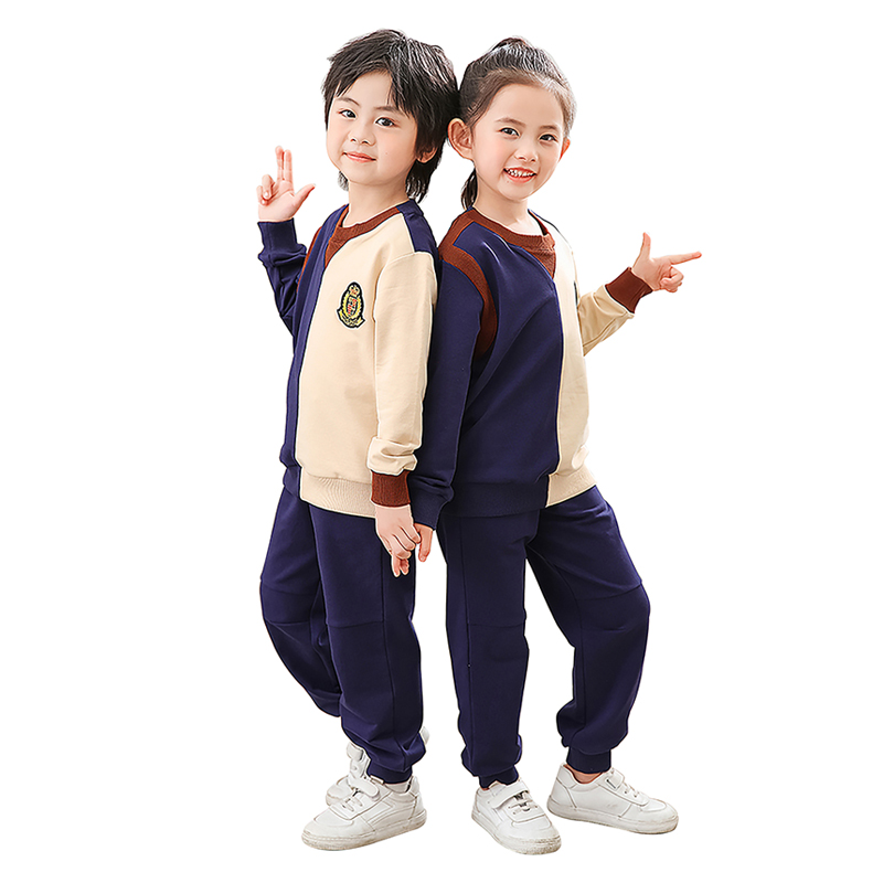 幼儿园园服　秋冬运动服94
